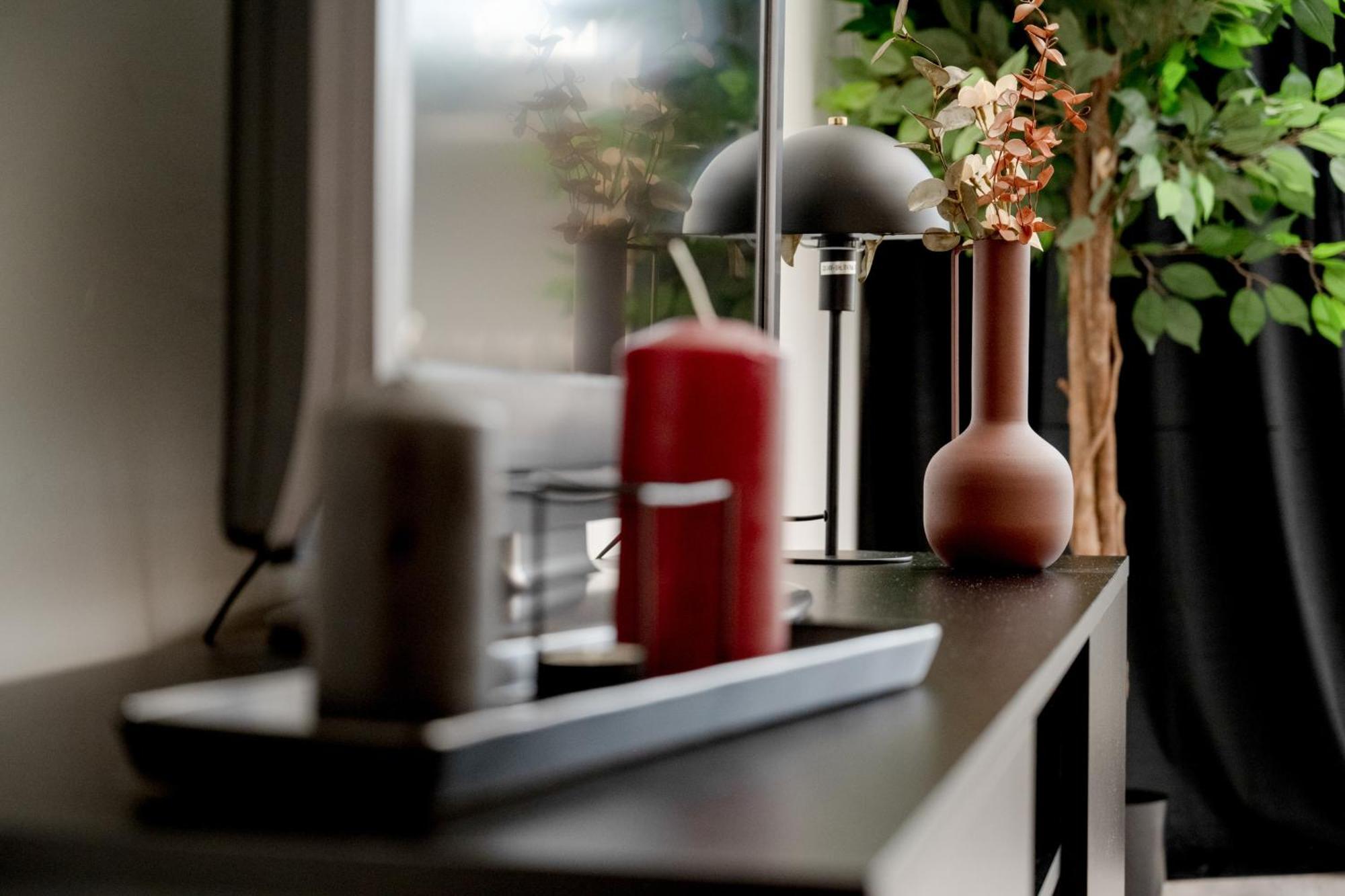 Cozy For 4 People In By Renters Apartament *