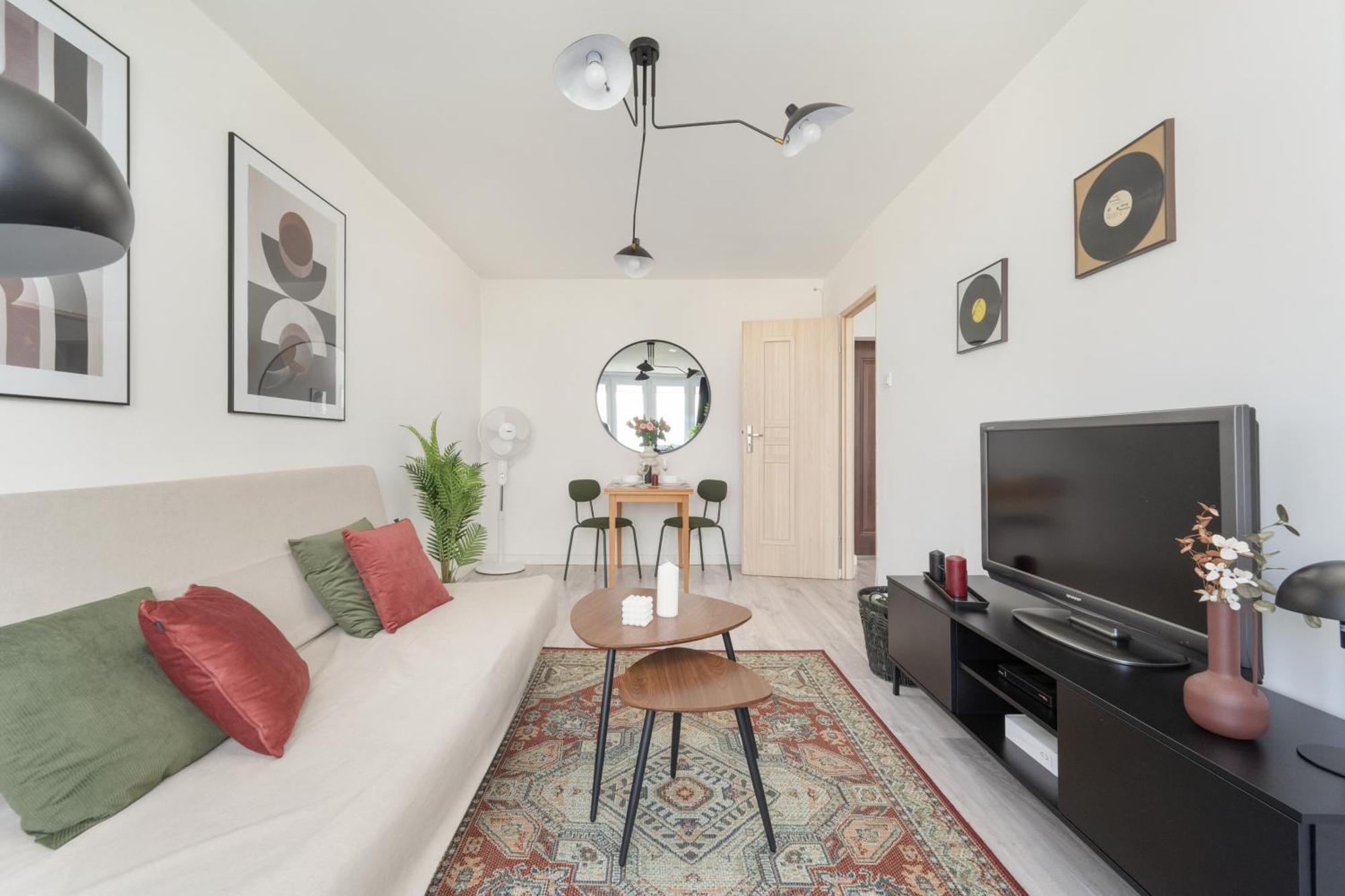 Cozy For 4 People In By Renters Apartament *