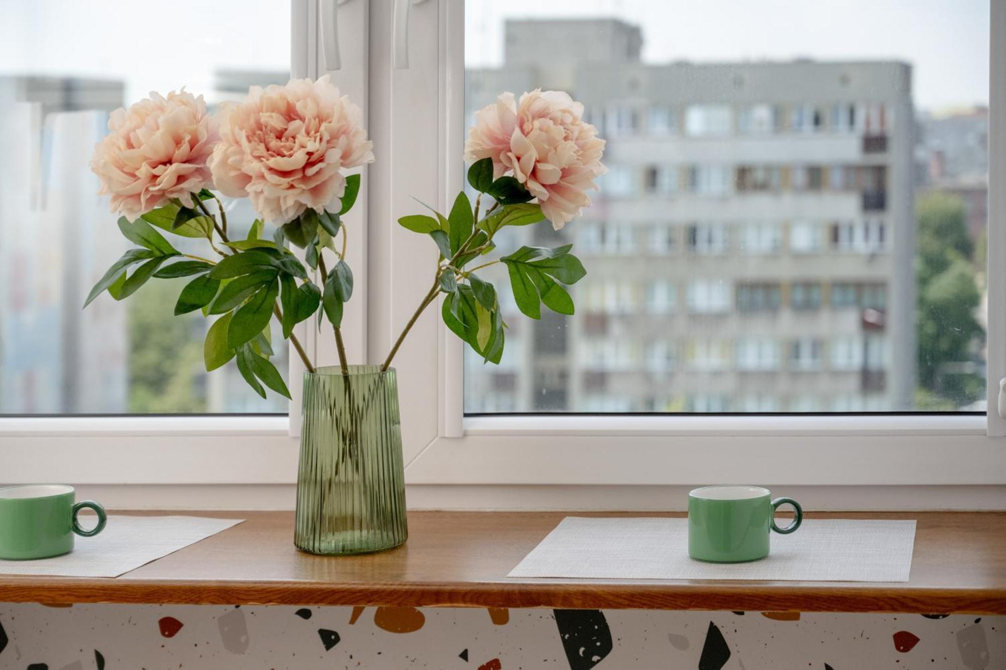 Cozy For 4 People In By Renters Wrocław