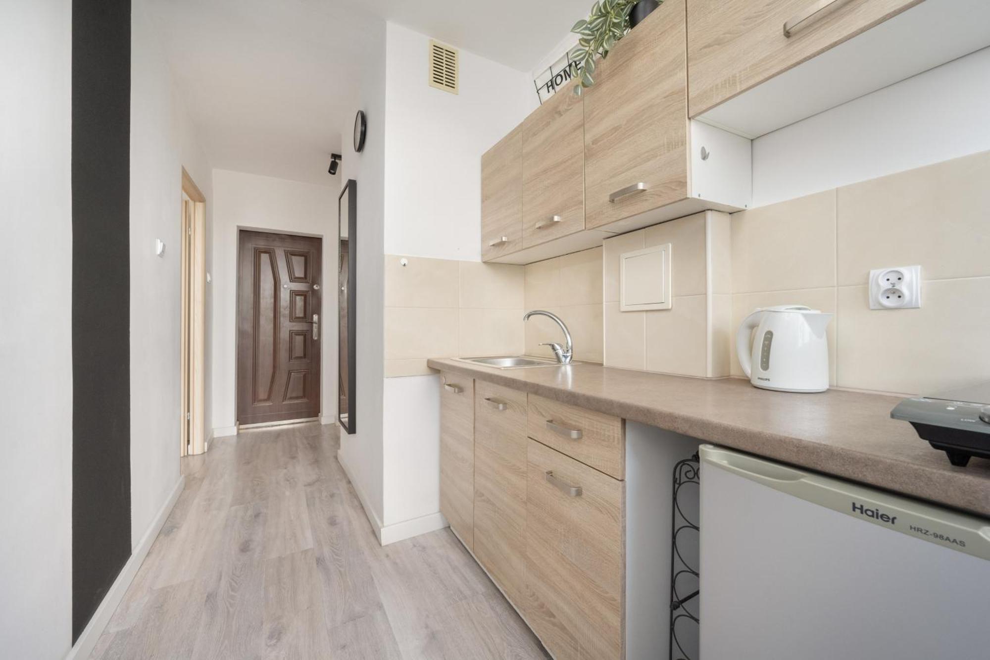 Cozy For 4 People In By Renters Wrocław